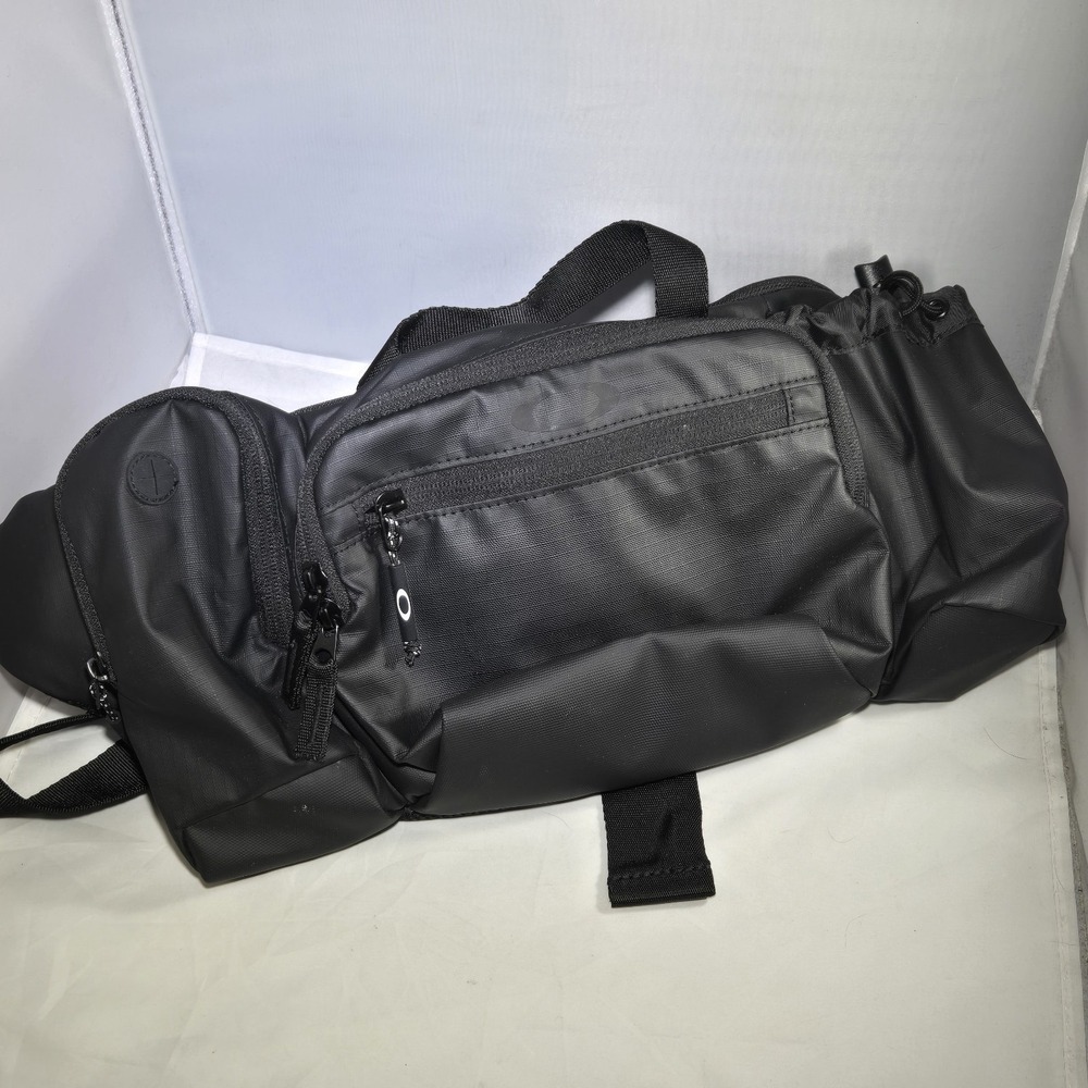 Oakley Road Trip RC Belt Bag Black Men's Waist Bag Hiking Crossbody